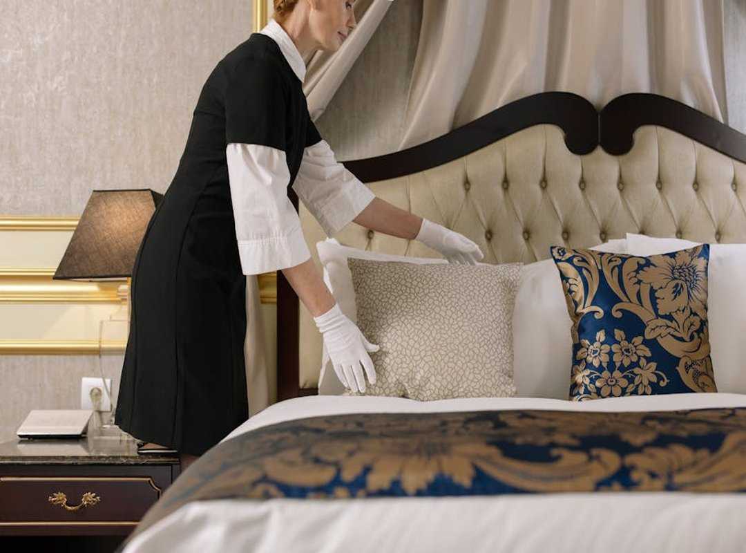 Why Are Tuzialadu Hotel Comforters so Fluffy